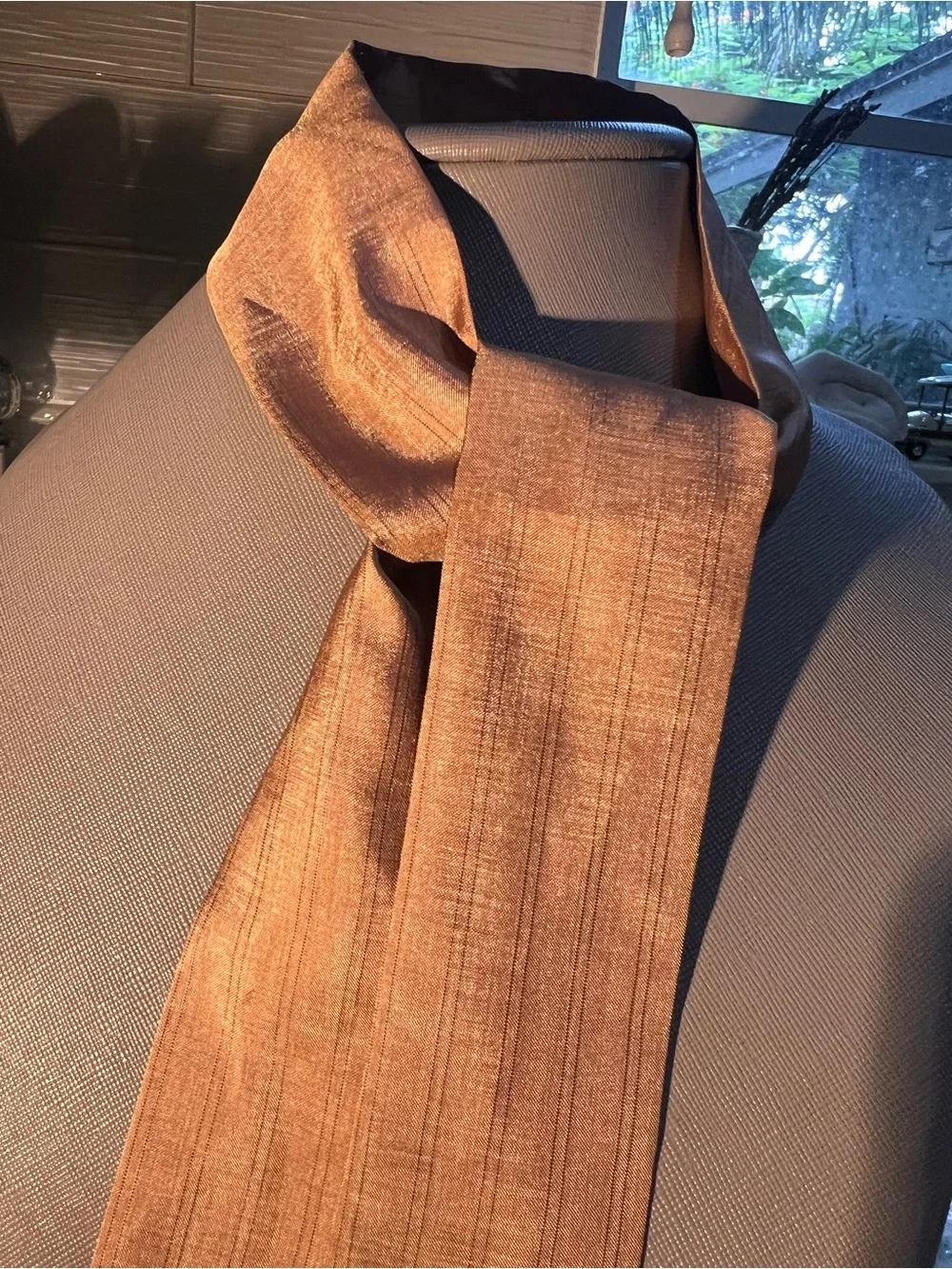 Vintage Gold-Beige-Tan Shiny Skinny tie or tie accessory like New